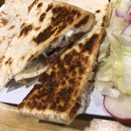 Quesidilla carnita