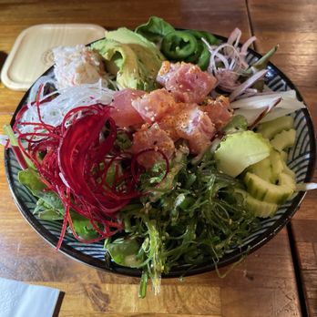 Sakana And Yasai - Poki Bowl - Sushi Bars Near Me - Albany, California