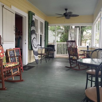 Cool Beans Brew - Front Patio - Coffee & Tea Near Me - Fort Pierce, Florida Cool Beans Brew - Front Patio - Coffee & Tea Near Me - Fort Pierce, Florida
