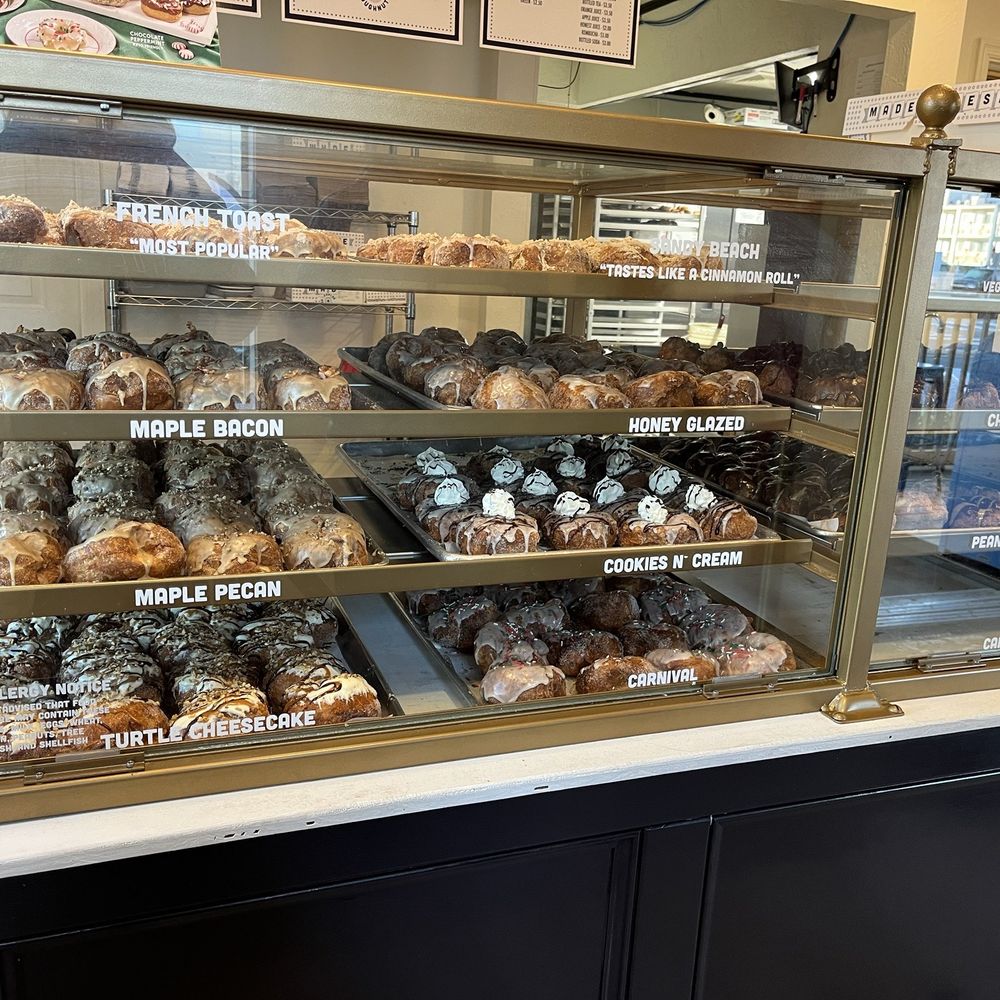 Parlor Doughnuts - Doughnut case - Donuts Near Me - Virginia Beach, Virginia Parlor Doughnuts - Doughnut case - Donuts Near Me - Virginia Beach, Virginia