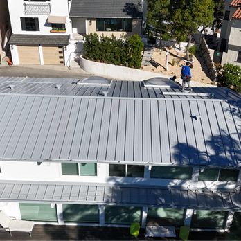 Eclipse Remodeling & Roofing - Standing Seam Metal Roof In Hollywood - Roofing Near Me - Van Nuys, California
