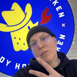 Howdy Hot Chicken