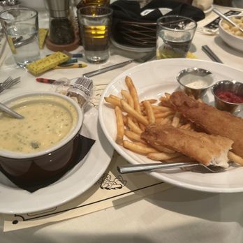 Coleman Brook Tavern - New American Near Me - Ludlow, Vermont