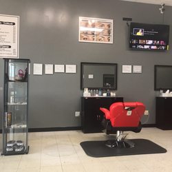 Arch Eyebrows & Spa - Interior workstation