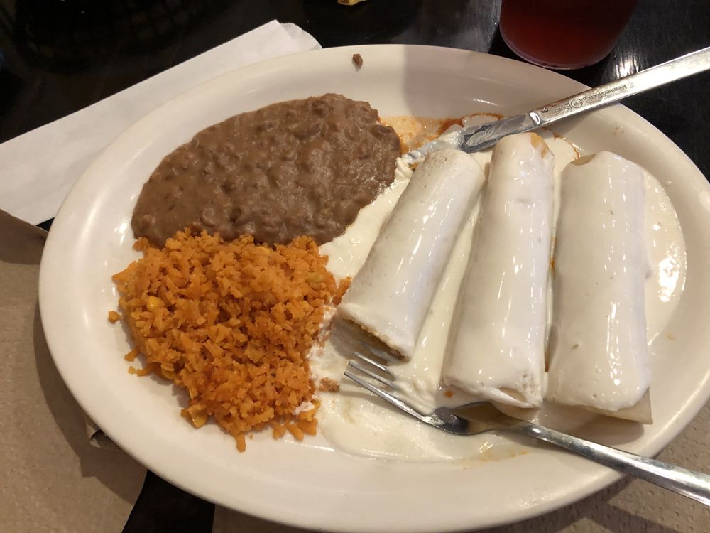 EL TAPATIO Restaurant