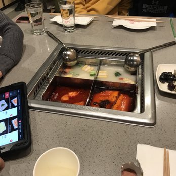 Haidilao Hotpot Flushing - Hot Pot Near Me - Flushing, New York