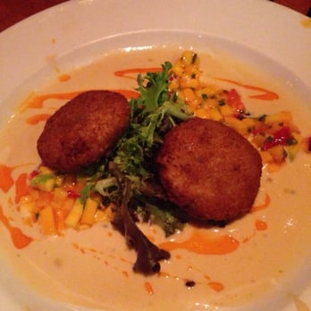 Yard House - Crap cakes. - Bars Near Me - Houston, Texas Yard House - Crap cakes. - Bars Near Me - Houston, Texas