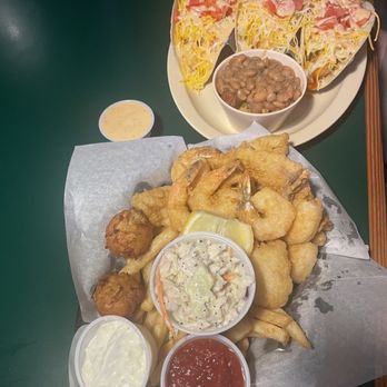 Vecinos Family Restaurant - Breakfast & Brunch Near Me - Fort Pierce, Florida