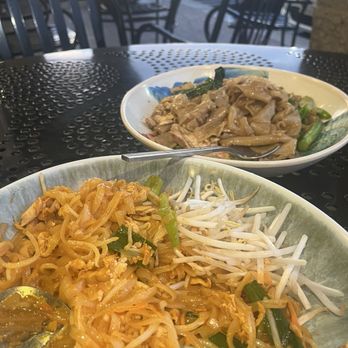 Siam Station - Pad thai and Pad See Ew - Thai Near Me - Irvine, California