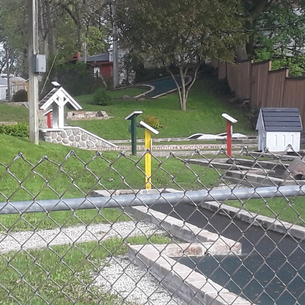 Fish Lake Beach Camping Resort - Little mini-golf course - Campgrounds Near Me - Volo, Illinois Fish Lake Beach Camping Resort - Little mini-golf course - Campgrounds Near Me - Volo, Illinois
