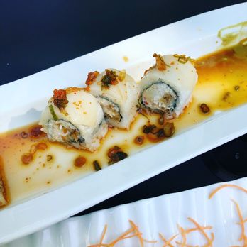 Dawa Sushi - Food Trucks Near Me - Austin, Texas Dawa Sushi - Food Trucks Near Me - Austin, Texas