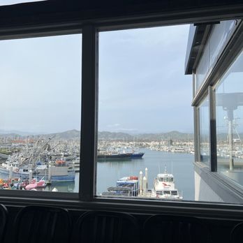 Brophy Bros - Ventura - Waiting to be seated. The bar is full. It's approximately 25ish sitting elbow-to-elbow. - Seafood Near Me - Ventura, California