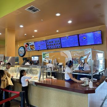 Guatemalteca Bakery Restaurant - Front counter - Latin American Near Me - Los Angeles, California Guatemalteca Bakery Restaurant - Front counter - Latin American Near Me - Los Angeles, California