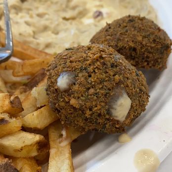 De Babel - Falafel plate - Mediterranean Near Me - Scottsdale, Arizona