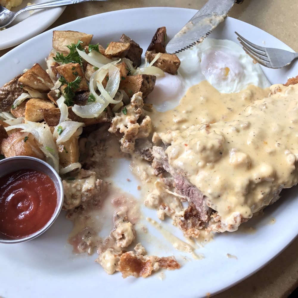 Gravy - Chicken fried steak - amazing! - American Near Me - Portland, Oregon