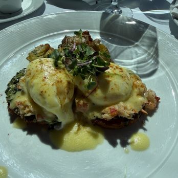 Eiffel Tower - Eggs Benedict with lobster hollandaise - French Near Me - Las Vegas, Nevada