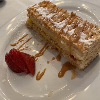 La Voile - French Near Me - Boston, Massachusetts