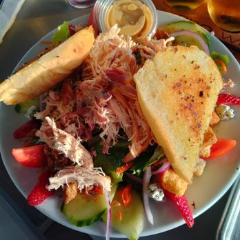 101 Wine Press - smoked chicken sandwich - Wine Bars Near Me - Prunedale, California