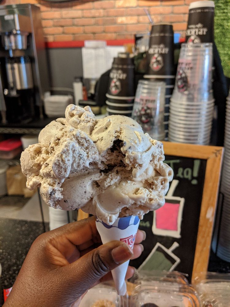 J.P. LICKS WELLESLEY Updated July 2024 44 Photos & 63 Reviews