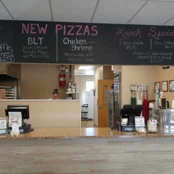 Pizza Al Bacio - Great Chicken Pesto Pizza! - Pizza Near Me - York, Pennsylvania