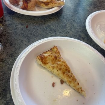 Snappy Tomato Pizza - Pizza Near Me - Columbus, Indiana