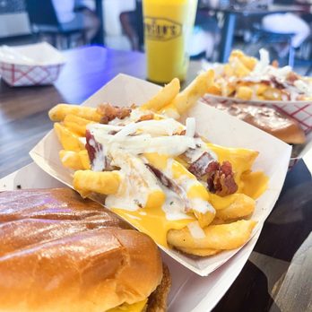 Hynson’s Classic Burgers - Burger & Loaded Cheese Fries - Burgers Near Me - Yukon, Oklahoma