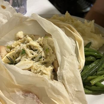 Roberto's River Road Restaurant - Papilotte fish,  green beans and masked potatoes - Cajun/Creole Near Me - Sunshine, Louisiana