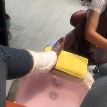 Nailsplash 2 - Hot towel with foot mask - Nail Salons Near Me - Livingston, New Jersey