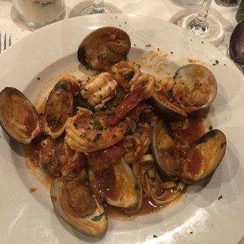 Consiglio's Restaurant - Zuppa di Pesce (fra diavolo version) - Italian Near Me - New Haven, Connecticut Consiglio's Restaurant - Zuppa di Pesce (fra diavolo version) - Italian Near Me - New Haven, Connecticut