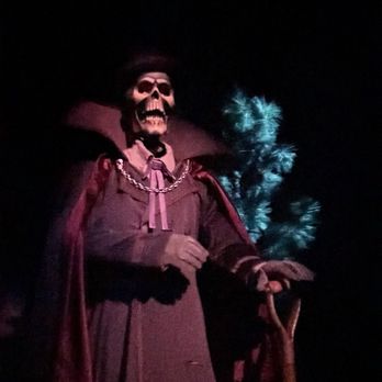 Disneyland Paris - Amusement Parks Near Me Disneyland Paris - Amusement Parks Near Me