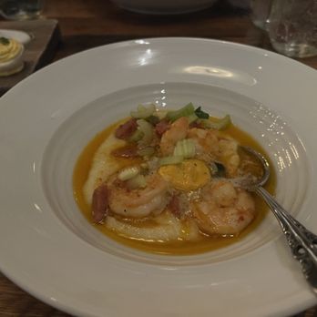 The Pearl - Shrimp & Grits* - Seafood Near Me - Tampa, Florida The Pearl - Shrimp & Grits* - Seafood Near Me - Tampa, Florida