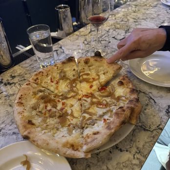 Edera Italian Eatery - Smoked Caesar salad and chicken ricotta pizza - Desserts Near Me - St Louis, Missouri Edera Italian Eatery - Smoked Caesar salad and chicken ricotta pizza - Desserts Near Me - St Louis, Missouri