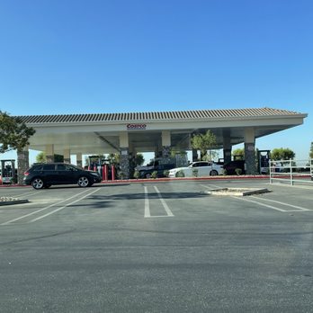 Costco Gasoline - The new renovated gas pump 4 pumps / 4 lanes - Gas Stations Near Me - Fontana, California