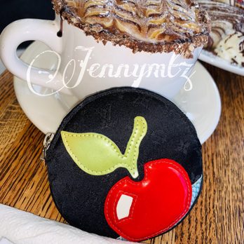 Dulce Mami Cafe - Latte de coco - Cafes Near Me - Cicero, Illinois Dulce Mami Cafe - Latte de coco - Cafes Near Me - Cicero, Illinois