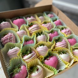 Neé sweet treatz - Chocolate covered Strawberries