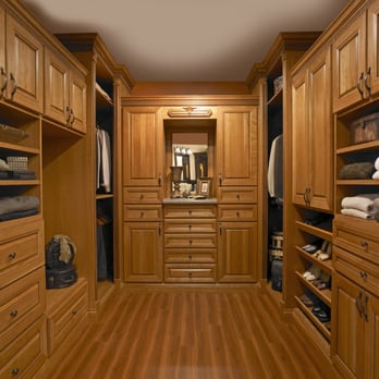Computer Design Kitchen Center - A master closet design with plenty of storage. - Kitchen & Bath Near Me - Rosedale, Maryland