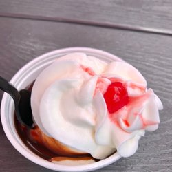 Tucker's Whippy Dip - Sundae