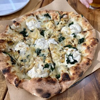 Lantern Pizza - Spinach, Artichoke and Cheese. Perfection! - Pizza Near Me - Downers Grove, Illinois