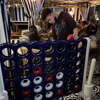 THROW Social - LARGR Connect four! - Cocktail Bars Near Me - Washington, DC, District of Columbia
