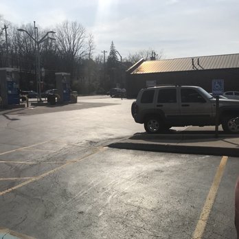 United Dairy Farmers - Parking situation. - Gas Stations Near Me - Cincinnati, Ohio United Dairy Farmers - Parking situation. - Gas Stations Near Me - Cincinnati, Ohio