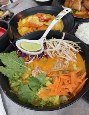 Vientiane Bistro by null