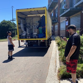 Chicago Marathon Movers - These dudes hustled. Directions and address locked in. Jason and Erick crushed this 3rd floor move out. Fully loaded, blocked and braced. - Movers Near Me - Chicago, Illinois