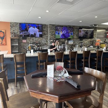 Main Kitchen Bar & Grill - Inside by bar - New American Near Me - Canoga Park, California Main Kitchen Bar & Grill - Inside by bar - New American Near Me - Canoga Park, California