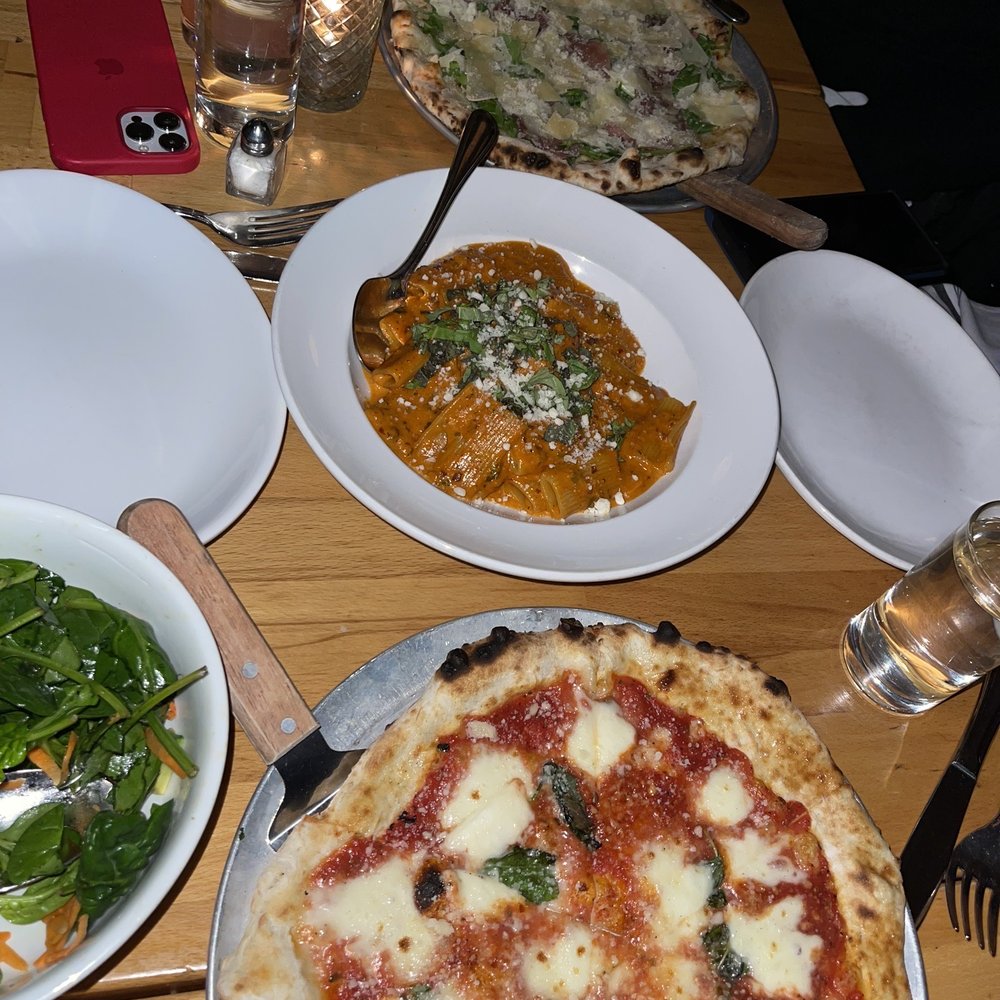 Fumo - Margherita pizza Vodka pasta - Italian Near Me - New York, New York Fumo - Margherita pizza Vodka pasta - Italian Near Me - New York, New York