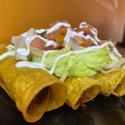 Azteca Restaurants - Flautas de Pollo o Carnita
