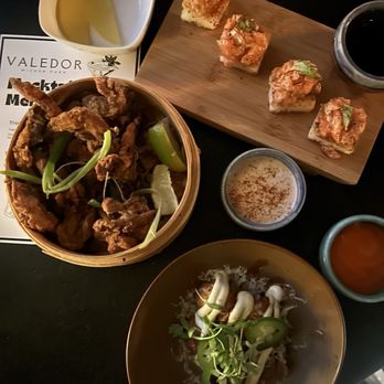 Valedor - Cocktail Bars Near Me - Chicago, Illinois