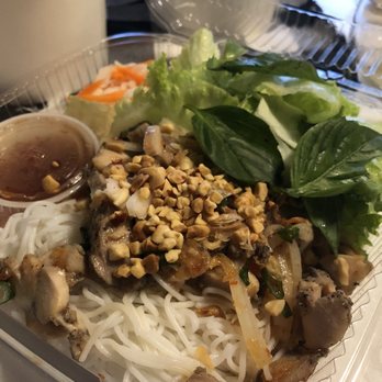 Fresh Rolls - Vietnamese chicken noodle salad, this was amazing, I will definitely be ordering this again. It's Gluten free - Vietnamese Near Me - Tacoma, Washington