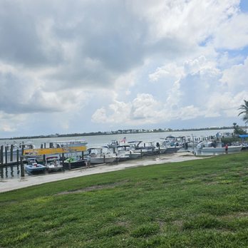 Cabbage Key - Docking on island - Coffee & Tea Near Me - Pineland, Florida