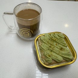 Pistachio milk cake Pistachio milk cake