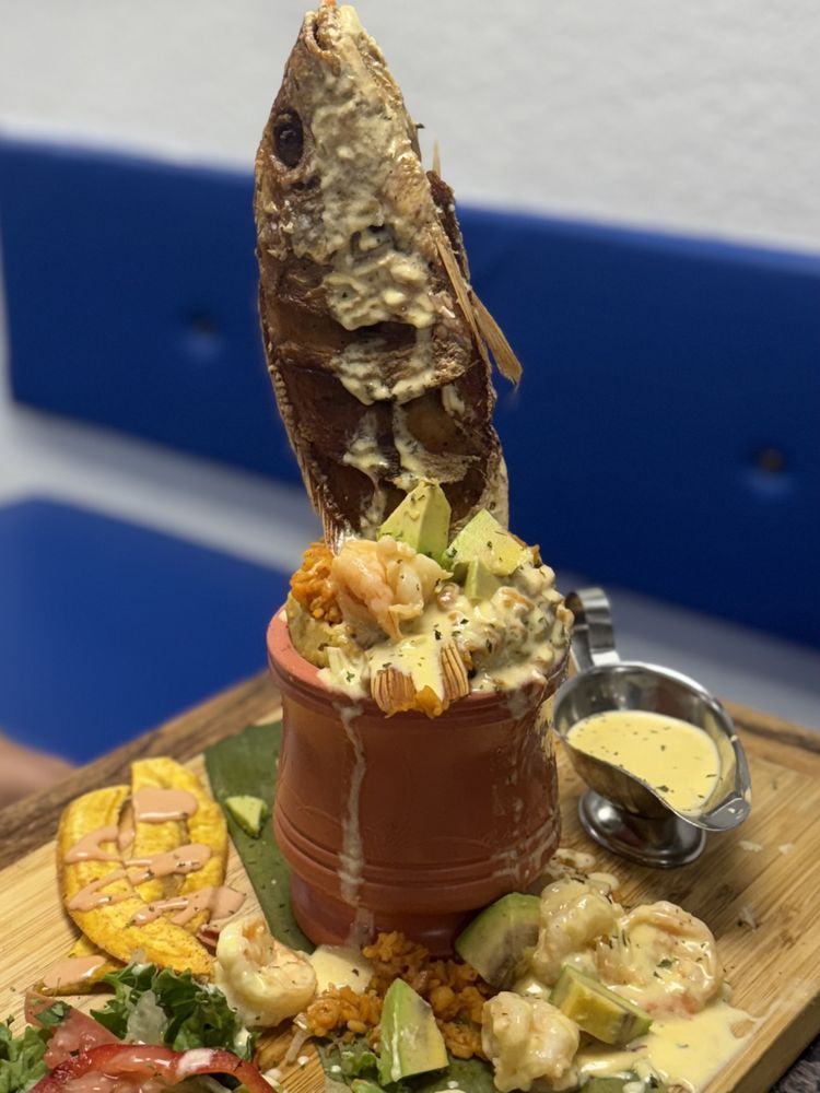 La Yaroa Tropical Restaurant